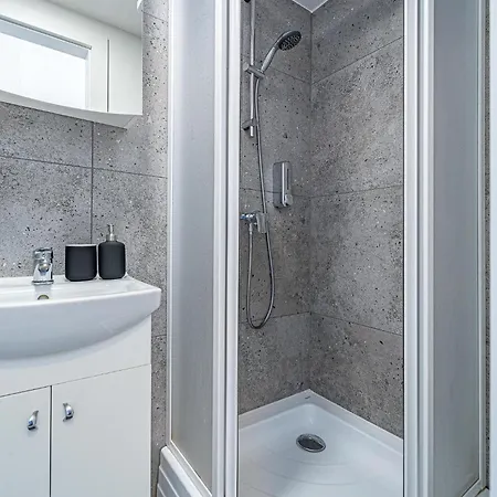 Uptown Nr5 With Parking & Ac * Kaunas